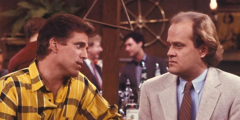 Kelsey Grammer, la star de « Cheers », explique pourquoi lui et Ted Danson n'ont pas parlé pendant 30 ans