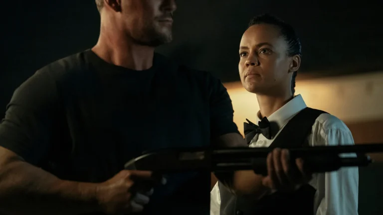 Neagley dans Reacher saison 3 : un avenir excitant se dessine