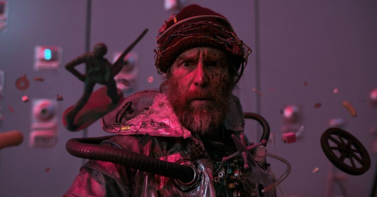 Critique du Beyond Fest 2025 : « Good Luck, Have Fun, Don’t Die » atterrit quelque part dans le temps