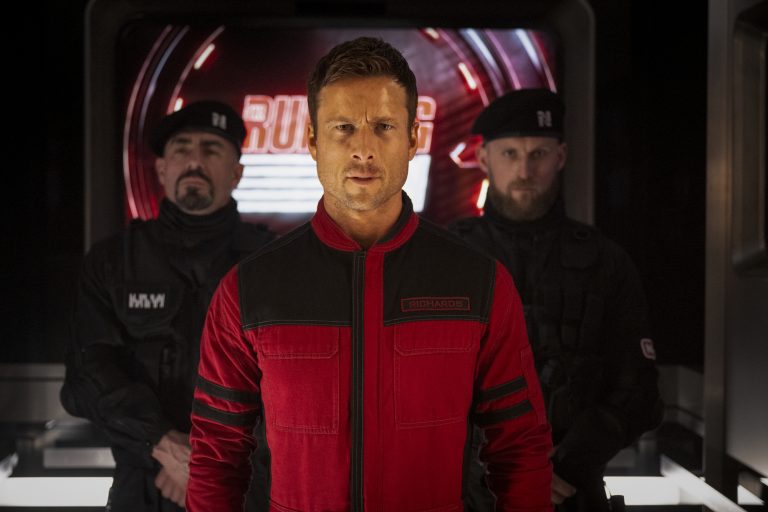 Critique de 'The Running Man' : C’est l’heure du spectacle pour Powell & Wright
